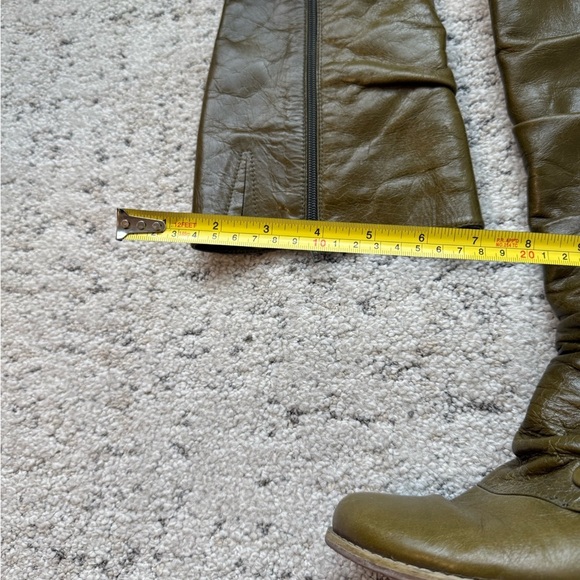 Miz Mooz size 9 mint near new condition bright olive Green Buttoned Heeled Boots - Picture 3 of 15